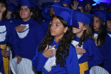 Foto - Formatura de encerramento dos 5º anos do ensino fundamental dia 11 de dezembro de 2024