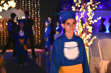 Foto - Formatura de encerramento dos 5º anos do ensino fundamental dia 12 de dezembro de 2024