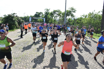 Foto - Secretaria de Educação promoveu 6ª Corrida e Caminhada Educação Solidária