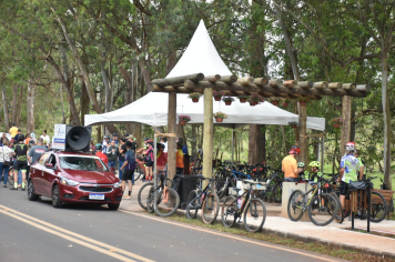 Foto - Prefeitura entrega primeira ciclovia rural as margens da Avenida Odilon Cassetari, que liga a Rodovia Gastão Dal Farra.