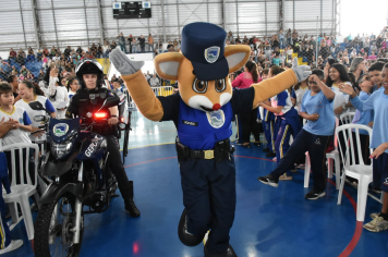 Foto - Patrulha da Paz realiza formatura e premia os destaques de 2024