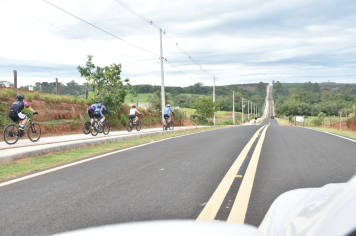 Foto - Prefeitura entrega primeira ciclovia rural as margens da Avenida Odilon Cassetari, que liga a Rodovia Gastão Dal Farra.