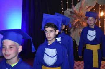 Foto - Formatura de encerramento dos 5º anos do ensino fundamental dia 11 de dezembro de 2024