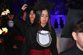 Foto - Formatura de encerramento dos 9º anos do ensino fundamental II e EMEJA dia 13 de dezembro de 2024