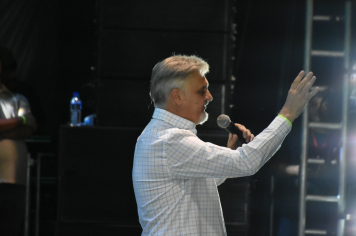 Foto - Botucatu 170 anos - Culto Campal e Show do cantor gospel Paulo Cesar Baruk