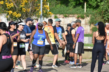 Foto - Secretaria de Educação promoveu 6ª Corrida e Caminhada Educação Solidária