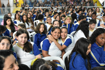 Foto - Patrulha da Paz realiza formatura e premia os destaques de 2024