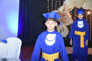 Foto - Formatura de encerramento dos 5º anos do ensino fundamental dia 11 de dezembro de 2024