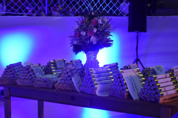 Foto - Formatura de encerramento dos 5º anos do ensino fundamental dia 11 de dezembro de 2024