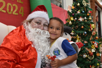 Foto - Festa de Natal dos alunos do CEI José Luiz Amat