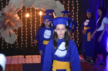 Foto - Formatura de encerramento dos 5º anos do ensino fundamental dia 11 de dezembro de 2024