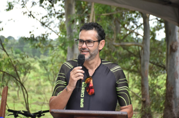 Foto - Prefeitura entrega primeira ciclovia rural as margens da Avenida Odilon Cassetari, que liga a Rodovia Gastão Dal Farra.