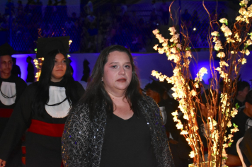 Foto - Formatura de encerramento dos 9º anos do ensino fundamental II e EMEJA dia 13 de dezembro de 2024