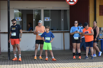 Foto - Secretaria de Educação promoveu 6ª Corrida e Caminhada Educação Solidária