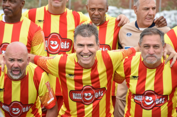 Foto - Prefeitura de Botucatu entregou novo campo de futebol no Jardim Palos Verdes