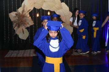 Foto - Formatura de encerramento dos 5º anos do ensino fundamental dia 11 de dezembro de 2024