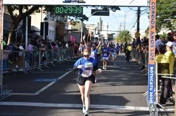 Foto - Aniversário de Botucatu - Corrida Anos Luz