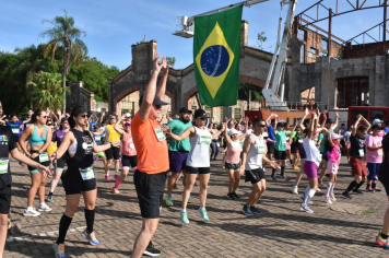 Foto - Secretaria de Educação promoveu 6ª Corrida e Caminhada Educação Solidária