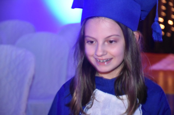 Foto - Formatura de encerramento dos 5º anos do ensino fundamental dia 11 de dezembro de 2024