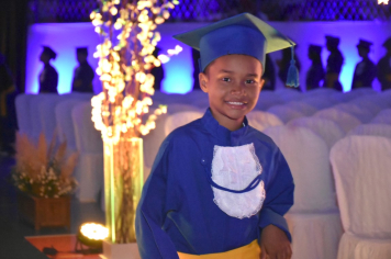 Foto - Formatura de encerramento dos 5º anos do ensino fundamental dia 12 de dezembro de 2024