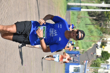 Foto - Secretaria de Educação promoveu 6ª Corrida e Caminhada Educação Solidária