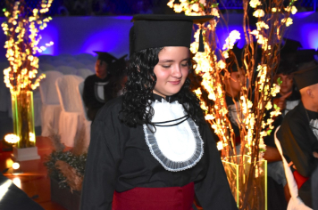 Foto - Formatura de encerramento dos 9º anos do ensino fundamental II e EMEJA dia 13 de dezembro de 2024