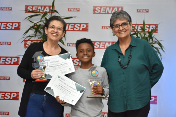 Foto - Premiação - Olimpíada Literária e Olimpíada de Matemática