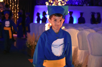 Foto - Formatura de encerramento dos 5º anos do ensino fundamental dia 12 de dezembro de 2024