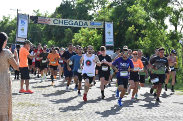 Foto - Secretaria de Educação promoveu 6ª Corrida e Caminhada Educação Solidária