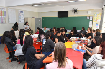 Foto - Estagiários recebem capacitação para serviços de educação especial 