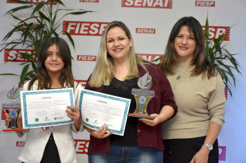 Foto - Premiação - Olimpíada Literária e Olimpíada de Matemática