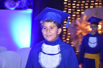 Foto - Formatura de encerramento dos 5º anos do ensino fundamental dia 11 de dezembro de 2024