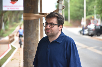 Foto - Prefeitura entrega primeira ciclovia rural as margens da Avenida Odilon Cassetari, que liga a Rodovia Gastão Dal Farra.