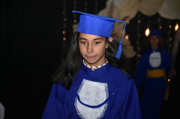 Foto - Formatura de encerramento dos 5º anos do ensino fundamental dia 11 de dezembro de 2024