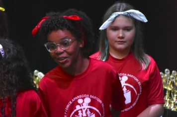 Foto - Premiação da Olimpíada Literária da Língua Portuguesa e da 1ª Olimpíada de Matemática