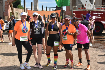 Foto - Secretaria de Educação promoveu 6ª Corrida e Caminhada Educação Solidária