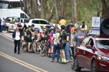 Foto - Prefeitura entrega primeira ciclovia rural as margens da Avenida Odilon Cassetari, que liga a Rodovia Gastão Dal Farra.