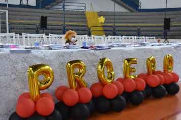 Foto - Proerd 2024 realiza Formatura de alunos da Rede de Ensino de Botucatu