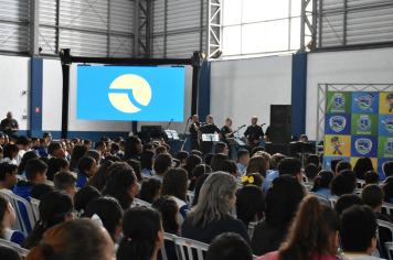 Foto - Patrulha da Paz realiza formatura e premia os destaques de 2024