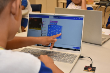Foto - Educação e Sesi iniciam curso de Robótica para alunos da Rede Municipal de Ensino