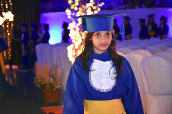 Foto - Formatura de encerramento dos 5º anos do ensino fundamental dia 12 de dezembro de 2024