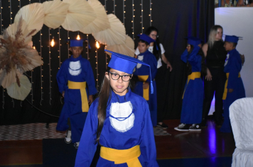 Foto - Formatura de encerramento dos 5º anos do ensino fundamental dia 11 de dezembro de 2024