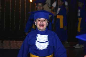 Foto - Formatura de encerramento dos 5º anos do ensino fundamental dia 11 de dezembro de 2024