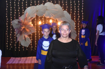 Foto - Formatura de encerramento dos 5º anos do ensino fundamental dia 11 de dezembro de 2024
