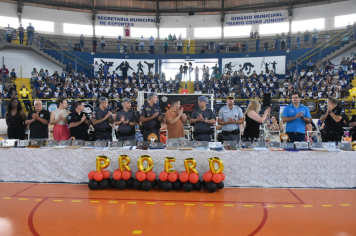Foto - Proerd 2024 realiza Formatura de alunos da Rede de Ensino de Botucatu