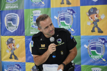 Foto - Patrulha da Paz realiza formatura e premia os destaques de 2024