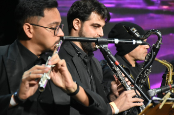 Foto - Botucatu 170 anos - Show Paulo Miklos + Orquestra Sinfônica Municipal de Botucatu + Orquestra Sinfônica Lyra Mojimiriana + Maestro Carlos Lima*