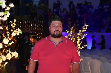 Foto - Formatura de encerramento dos 9º anos do ensino fundamental II e EMEJA dia 13 de dezembro de 2024