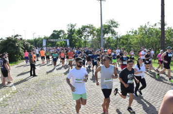 Foto - Secretaria de Educação promoveu 6ª Corrida e Caminhada Educação Solidária