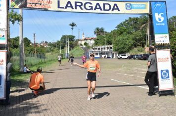 Foto - Secretaria de Educação promoveu 6ª Corrida e Caminhada Educação Solidária